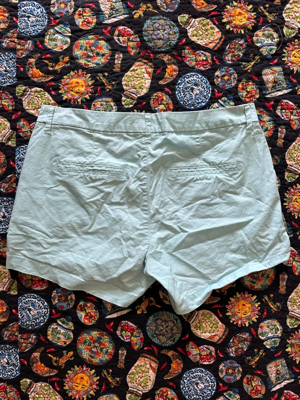 Old Navy Womens Light Aqua Chino Shorts EUC - Picture 6 of 6